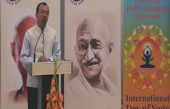 A Conference to commemorate 150th Birth Anniversary of Mahatma Gandhi was held at Széchenyi István University Gyor on 4th July, 2019. Speaking at the Conference Ambassador Kumar Tuhin said that Mahatma Gandhi’s teachings are as relevant today as these were in his time. The Conference celebrated multiple anniversaries including 70th Anniversary of the establishment of Diplomatic Relations between India and Hungary. Dr. Ferenc Dancs, Dy. State Secretary, Ministry of Foreign Affairs and Trade said that India and Hungary are celebrating 70 years friendship based on mutual respect and trust. Ambassador Kumar Tuhin also thanked Szechenyi Istvan University, Gyor and Yoga in Daily Life, Hungary in promoting Yoga in Hungary and for their support in celebrating International Day of Yoga. 