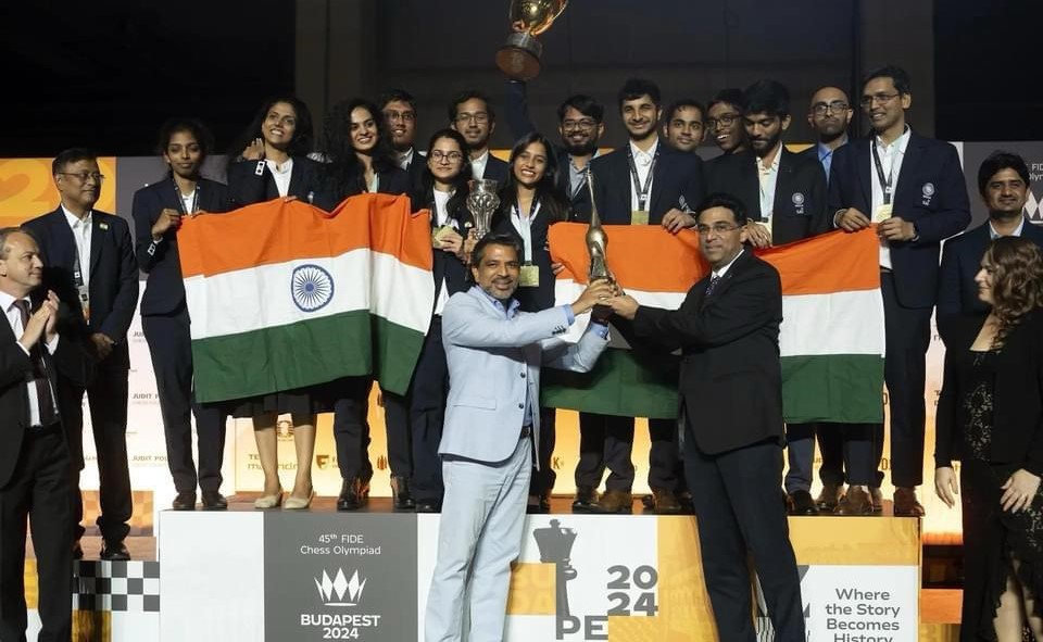 H.E. Mr. Partha Satpathy, Ambassador felicitating Indian men and women team for their historic maiden (double) gold at 45th FIDE  Chess Olympiad in Budapest, Hungary